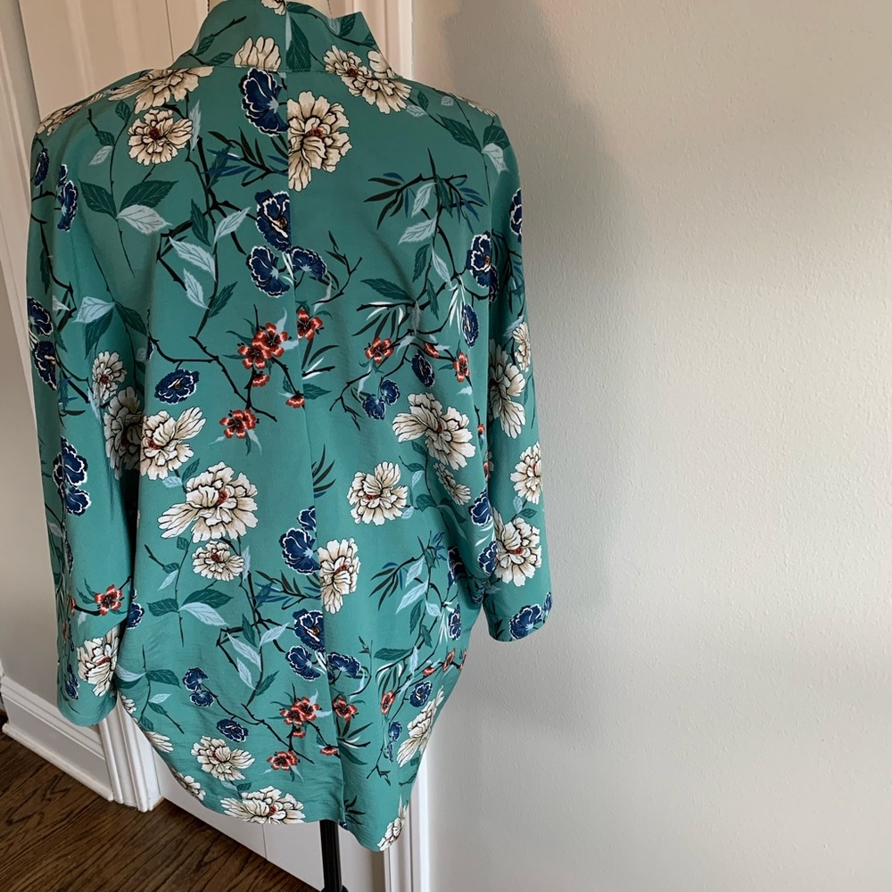 PRIMARK FLORAL TOP JACKET BEACH COVER like new - Picture 4 of 8